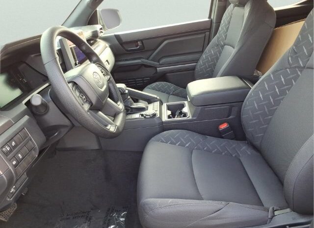 
								Toyota Tacoma full									