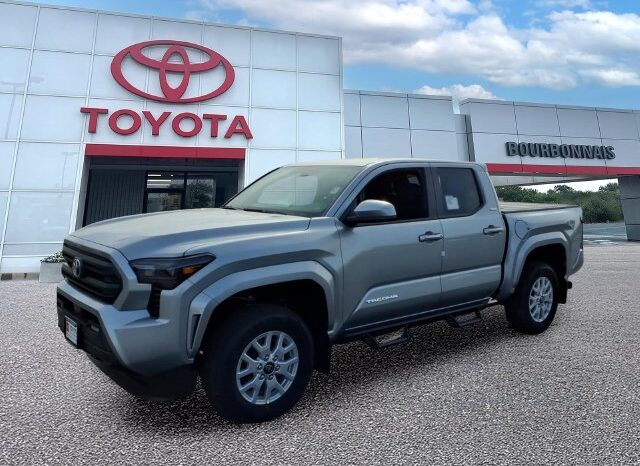 
								Toyota Tacoma full									