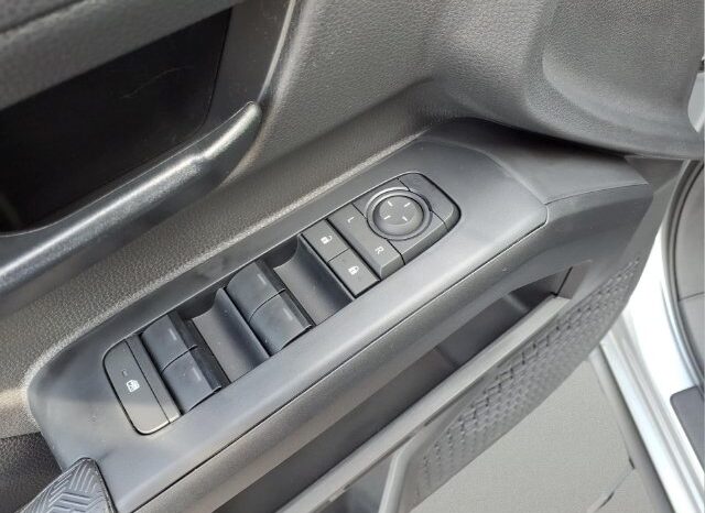 
								Toyota Tacoma full									