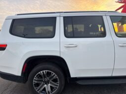 
										Jeep Wagoneer full									