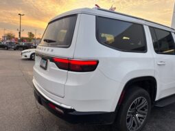 
										Jeep Wagoneer full									