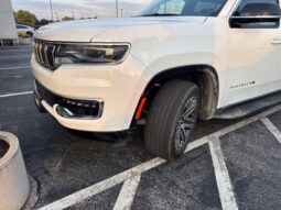 
										Jeep Wagoneer full									