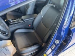 
										Toyota Prius full									