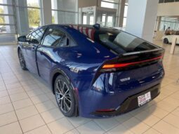 
										Toyota Prius full									