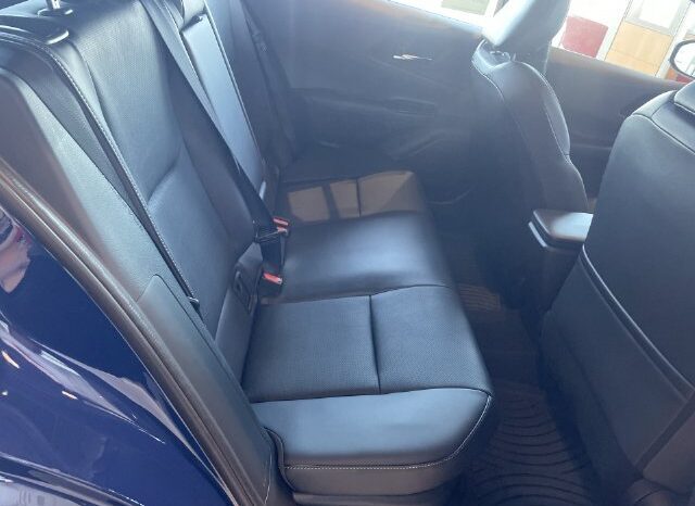 
								Toyota Prius full									