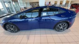 
										Toyota Prius full									