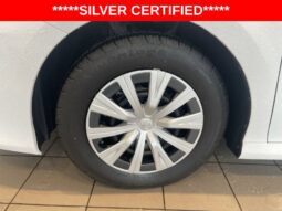 
										Toyota Camry Hybrid full									