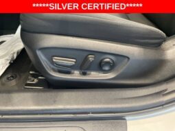 
										Toyota Camry Hybrid full									