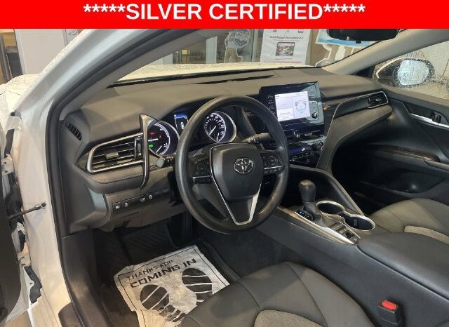 
								Toyota Camry Hybrid full									