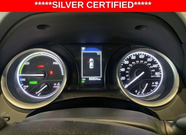 
								Toyota Camry Hybrid full									