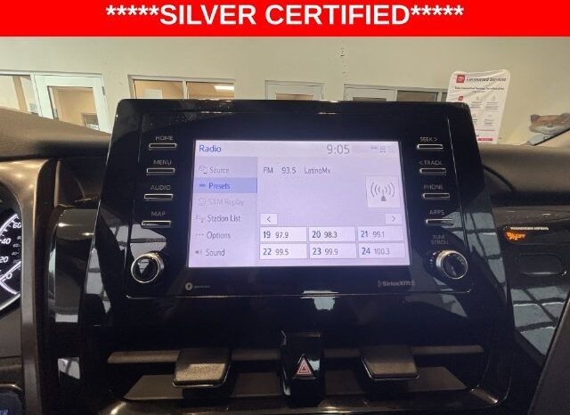 
								Toyota Camry Hybrid full									