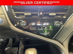 
										Toyota Camry Hybrid full									