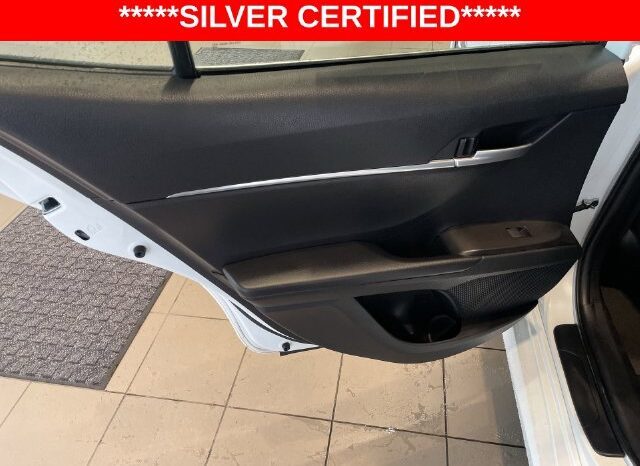 
								Toyota Camry Hybrid full									