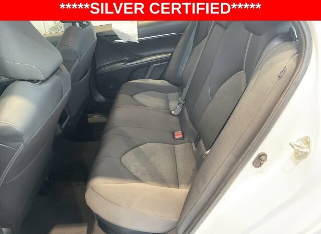 
								Toyota Camry Hybrid full									