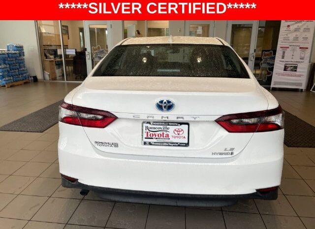 
								Toyota Camry Hybrid full									