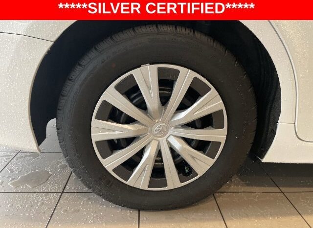 
								Toyota Camry Hybrid full									