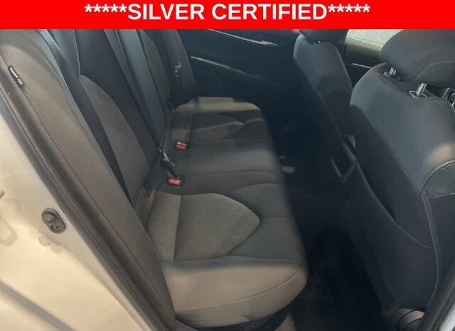 
								Toyota Camry Hybrid full									