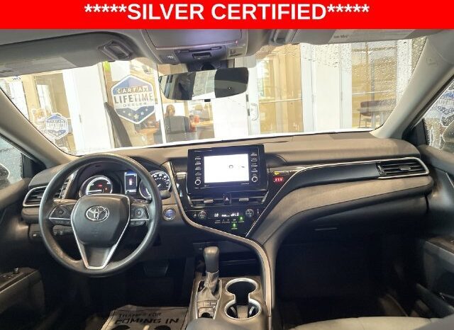 
								Toyota Camry Hybrid full									