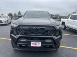 
										Toyota Tacoma Hybrid full									