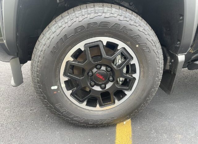 
								Toyota Tacoma Hybrid full									
