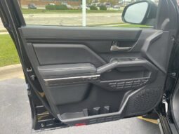 
										Toyota Tacoma Hybrid full									
