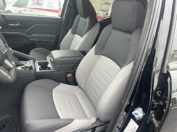 
										Toyota Tacoma Hybrid full									