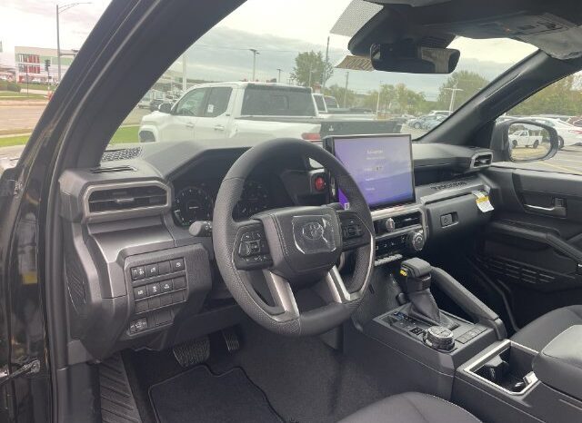 
								Toyota Tacoma Hybrid full									