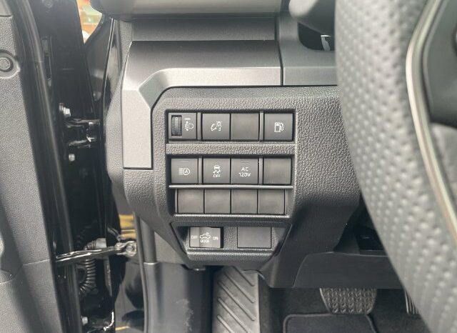 
								Toyota Tacoma Hybrid full									