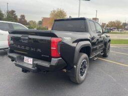 
										Toyota Tacoma Hybrid full									