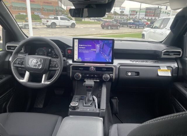 
								Toyota Tacoma Hybrid full									