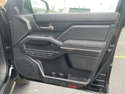 
										Toyota Tacoma Hybrid full									