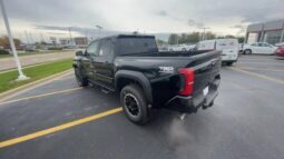 
										Toyota Tacoma Hybrid full									