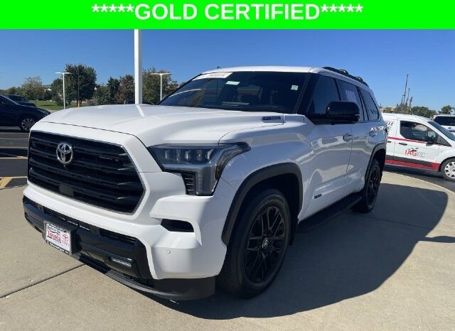 
								Toyota Sequoia full									