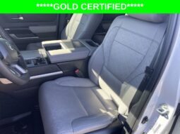 
										Toyota Sequoia full									
