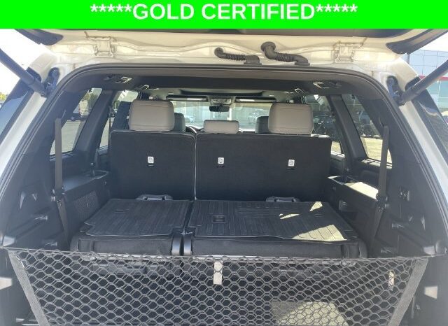 
								Toyota Sequoia full									