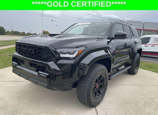 
								Toyota 4Runner i-FORCE MAX Hybrid full									