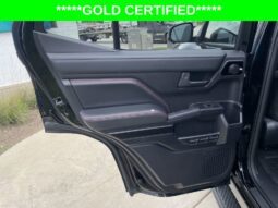 
										Toyota 4Runner i-FORCE MAX Hybrid full									