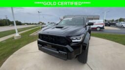 
										Toyota 4Runner i-FORCE MAX Hybrid full									