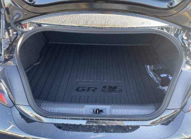 
								Toyota GR86 full									