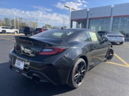 
										Toyota GR86 full									