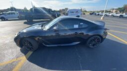 
										Toyota GR86 full									