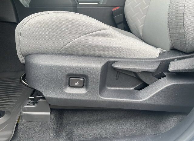 
								Toyota Tacoma full									