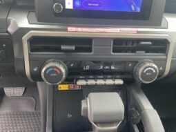 
										Toyota Tacoma full									