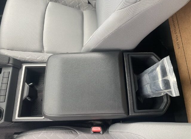 
								Toyota Tacoma full									