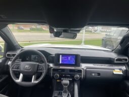 
										Toyota Tacoma full									