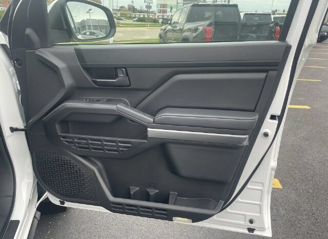
								Toyota Tacoma full									