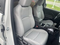 
										Toyota Tacoma full									