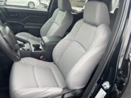 
										Toyota Tacoma full									