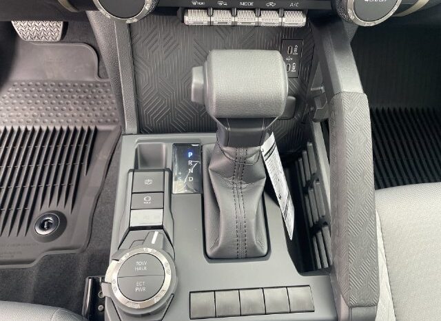 
								Toyota Tacoma full									