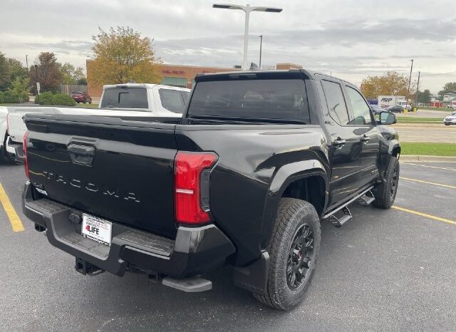 
								Toyota Tacoma full									